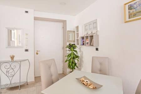 The Prince Apartment Рим Екстериор снимка